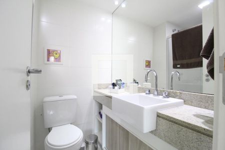 Apartamento à venda com 69m², 2 quartos e 1 vagaQuarto 2 - Banheiro Suíte