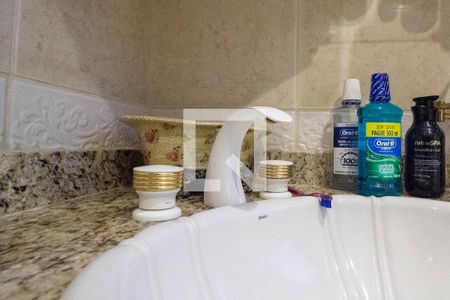 Casa de condomínio à venda com 310m², 4 quartos e 2 vagasBanheiro da Suíte 1