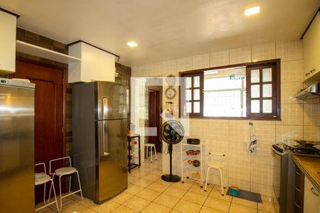 Casa de condomínio à venda com 310m², 4 quartos e 2 vagasCozinha