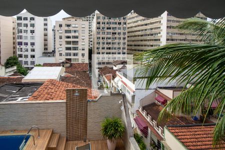Casa de condomínio à venda com 310m², 4 quartos e 2 vagasVista da Área de Serviço