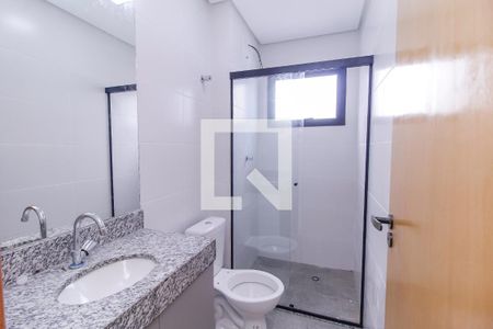 Banheiro de kitnet/studio para alugar com 1 quarto, 42m² em Parque da Vila Prudente, São Paulo