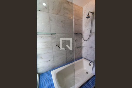 Apartamento à venda com 114m², 2 quartos e 1 vaga Apartamento à venda com 114m², 2 quartos e 1 vagaBanheiro da Suíte