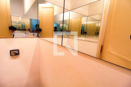 Apartamento à venda com 114m², 2 quartos e 1 vaga Apartamento à venda com 114m², 2 quartos e 1 vagaLavabo