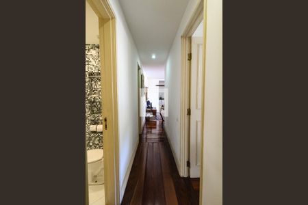 Apartamento à venda com 114m², 2 quartos e 1 vaga Apartamento à venda com 114m², 2 quartos e 1 vagaCorredor