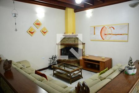 Sala de casa de condomínio para alugar com 6 quartos, 450m² em Granja Viana Ii, Cotia
