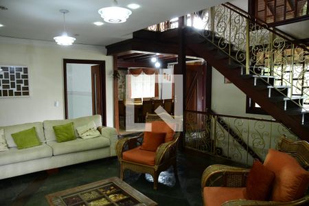 Sala de casa de condomínio para alugar com 6 quartos, 450m² em Granja Viana Ii, Cotia