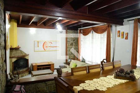 Sala de casa de condomínio para alugar com 6 quartos, 450m² em Granja Viana Ii, Cotia