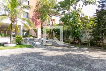 Apartamento à venda com 80m², 3 quartos e 1 vaga Apartamento à venda com 80m², 3 quartos e 1 vagaÁrea comum