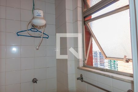 Apartamento à venda com 80m², 3 quartos e 1 vaga Apartamento à venda com 80m², 3 quartos e 1 vagaBanheiro de Serviço