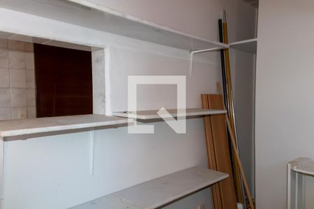 Apartamento à venda com 80m², 3 quartos e 1 vaga Apartamento à venda com 80m², 3 quartos e 1 vagaQuarto de Serviço