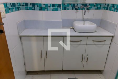 Apartamento à venda com 80m², 3 quartos e 1 vaga Apartamento à venda com 80m², 3 quartos e 1 vagaBanheiro