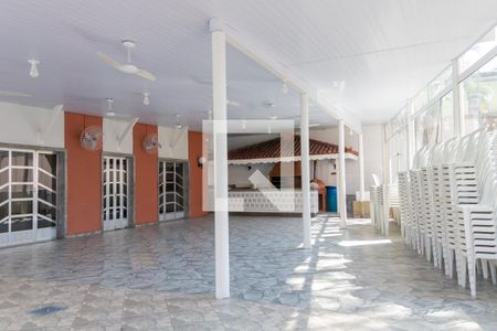 Apartamento à venda com 80m², 3 quartos e 1 vaga Apartamento à venda com 80m², 3 quartos e 1 vagaÁrea comum - Salão de festas