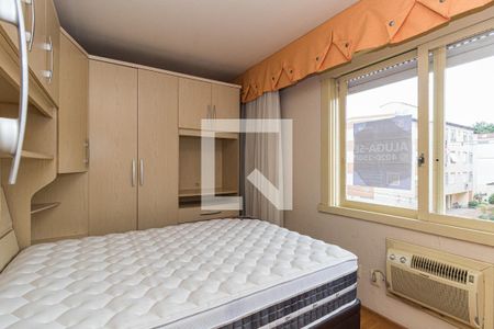 Quarto 1 de apartamento para alugar com 2 quartos, 60m² em Jardim do Salso, Porto Alegre