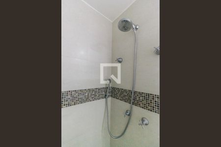 Apartamento à venda com 107m², 3 quartos e 2 vagasDetalhe do banheiro