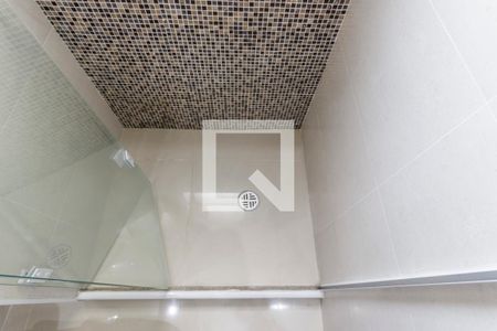 Apartamento à venda com 107m², 3 quartos e 2 vagasDetalhe do Banheiro da Suite