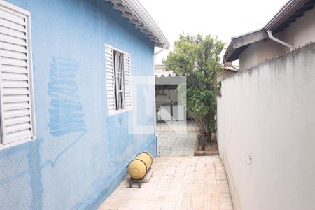 Casa à venda com 120m², 3 quartos e 2 vagasCorredor