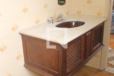 Casa à venda com 120m², 3 quartos e 2 vagasBanheiro da Suíte