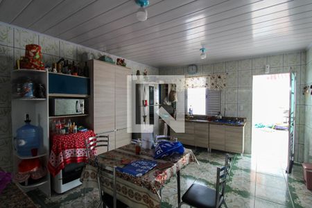 Casa para alugar com 56m², 2 quartos e 2 vagas Casa para alugar com 56m², 2 quartos e 2 vagasCozinha