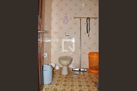 Casa à venda com 338m², 2 quartos e 1 vaga Casa à venda com 338m², 2 quartos e 1 vagaCasa 01 - Detalhe - Banheiro Social