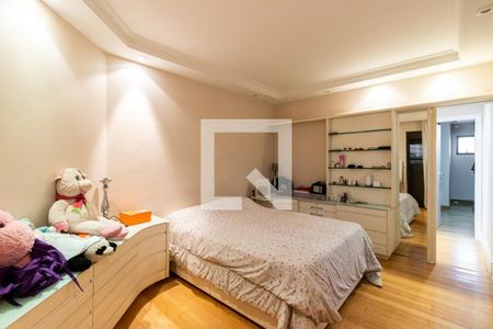Apartamento à venda com 180m², 4 quartos e 3 vagas