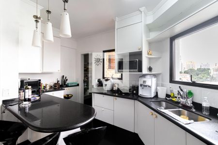 Apartamento à venda com 180m², 4 quartos e 3 vagas