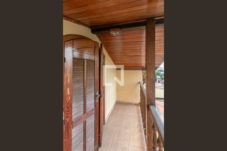 Casa à venda com 174m², 4 quartos e 1 vaga Casa à venda com 174m², 4 quartos e 1 vagaSalão
