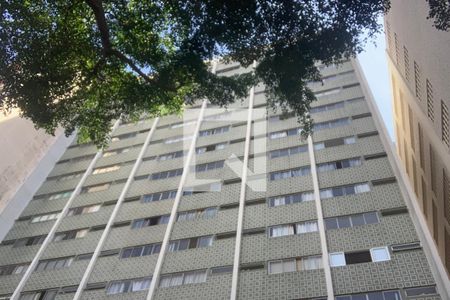 Apartamento à venda com 48m², 1 quarto e sem vaga Apartamento à venda com 48m², 1 quarto e sem vagaFachada do Prédio