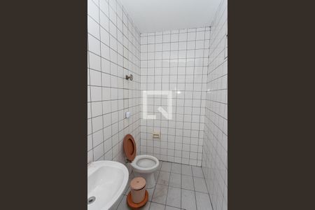 Casa para alugar com 600m², 4 quartos e 15 vagasBanheiro garagem