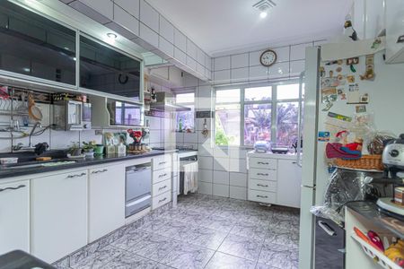 Casa para alugar com 600m², 4 quartos e 15 vagasCozinha