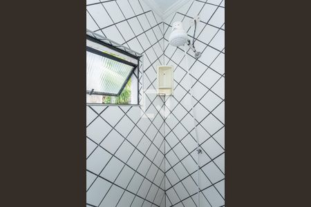 Casa para alugar com 600m², 4 quartos e 15 vagasBanheiro piscina