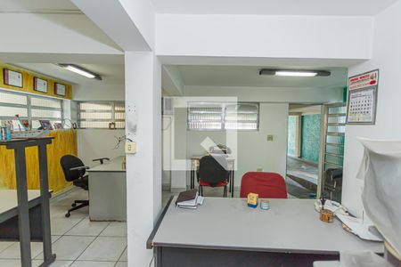 Casa para alugar com 600m², 4 quartos e 15 vagasEscritório