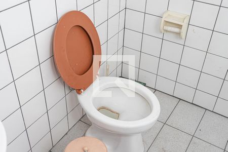 Casa para alugar com 600m², 4 quartos e 15 vagasBanheiro garagem