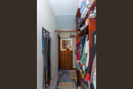 Casa para alugar com 600m², 4 quartos e 15 vagasCloset suite 1