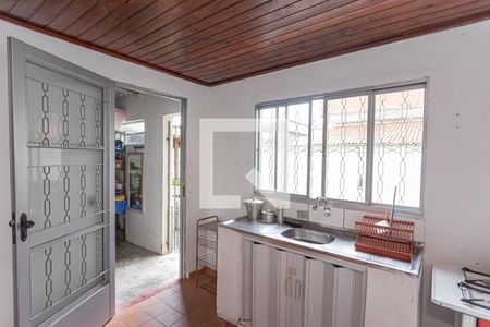 Casa para alugar com 600m², 4 quartos e 15 vagasCozinha edícula