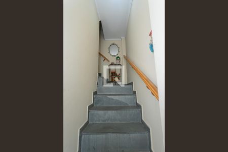 Casa para alugar com 600m², 4 quartos e 15 vagasEscada