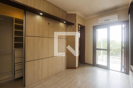 Casa à venda com 140m², 3 quartos e 2 vagasSuite