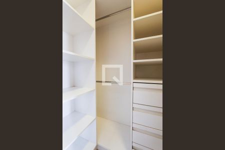 Casa à venda com 140m², 3 quartos e 2 vagasSuite