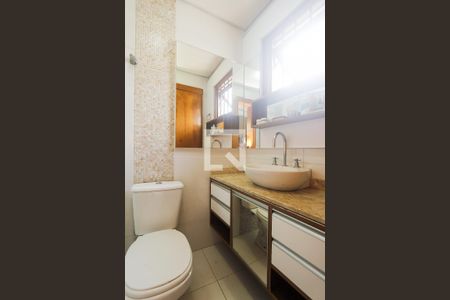 Casa à venda com 140m², 3 quartos e 2 vagasBanheiro suite