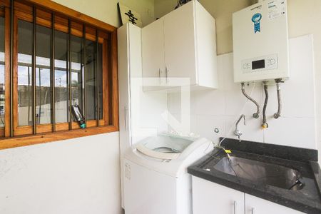 Casa à venda com 140m², 3 quartos e 2 vagasArea de serviço