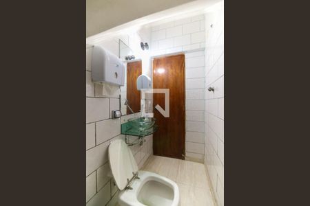 Casa à venda com 500m², 5 quartos e 5 vagas Casa à venda com 500m², 5 quartos e 5 vagasLavabo
