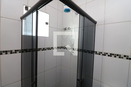 Banheiro da Suíte de casa para alugar com 2 quartos, 125m² em Parque Colonial, São Paulo