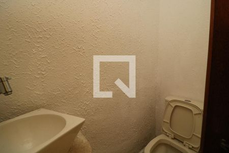 Lavabo de casa para alugar com 2 quartos, 125m² em Parque Colonial, São Paulo