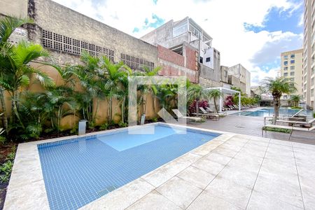 Apartamento à venda com 184m², 4 quartos e 3 vagasÁrea comum - Piscina
