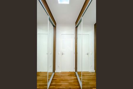 Apartamento à venda com 184m², 4 quartos e 3 vagasQuarto 1 - Armários