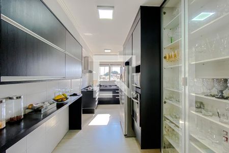 Apartamento à venda com 184m², 4 quartos e 3 vagasCozinha