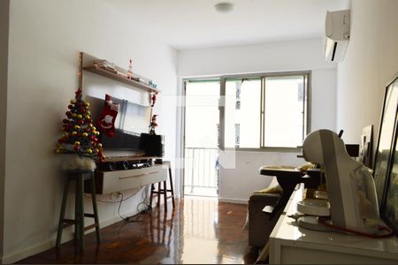 Sala  de apartamento para alugar com 2 quartos, 80m² em Taquara, Rio de Janeiro