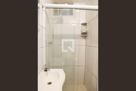 Banheiro de kitnet/studio para alugar com 1 quarto, 26m² em Bela Vista, São Paulo