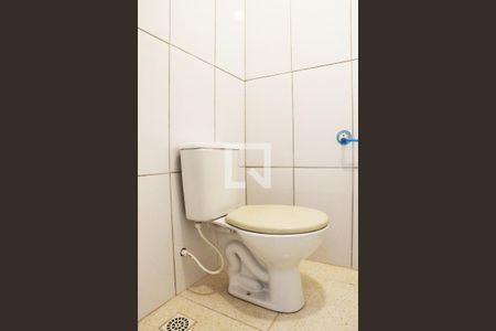 Banheiro de kitnet/studio para alugar com 1 quarto, 26m² em Bela Vista, São Paulo