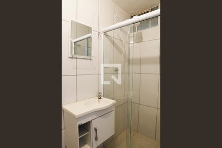 Banheiro de kitnet/studio para alugar com 1 quarto, 26m² em Bela Vista, São Paulo