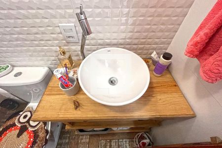 Casa à venda com 139m², 3 quartos e 1 vagaBanheiro